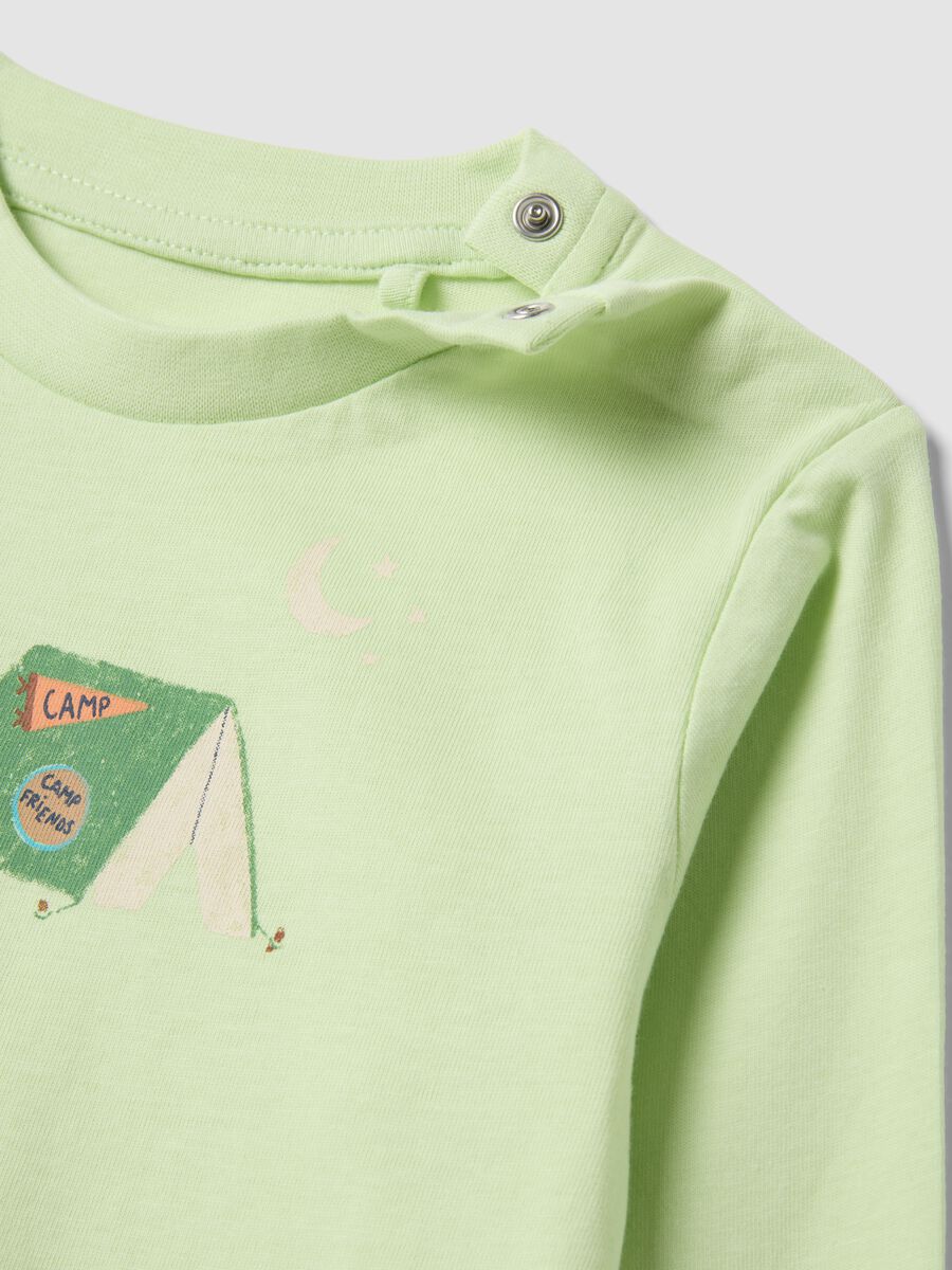 Newborn's multicolour pure cotton pyjamas with camping prints_2