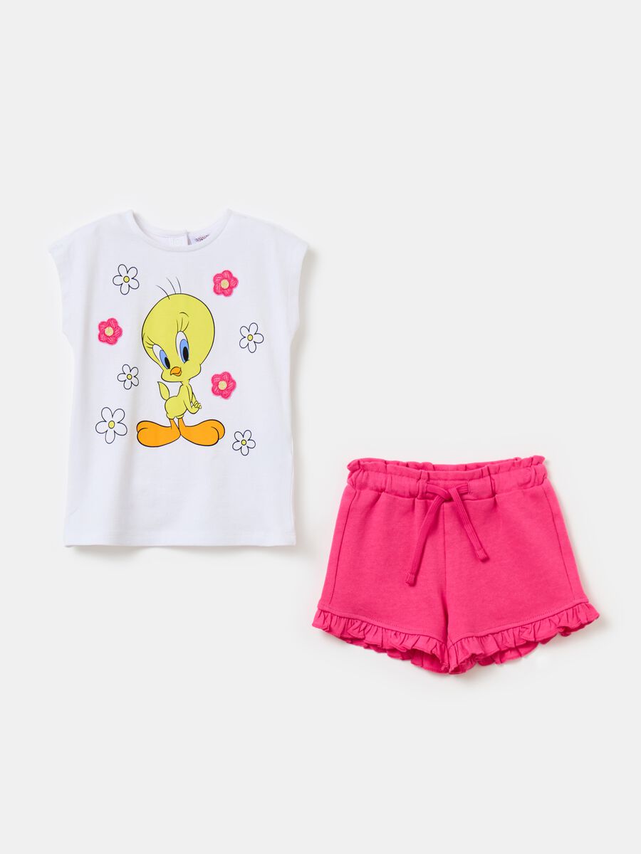 Jogging set with Tweety print and crochet flowers_0