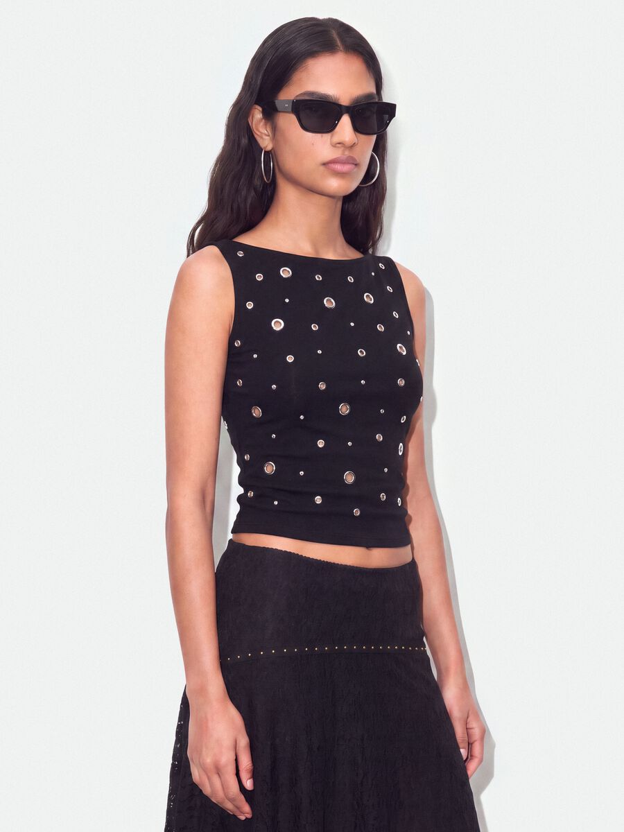 Black stretch cotton top with metal eyelets, regular fit_1