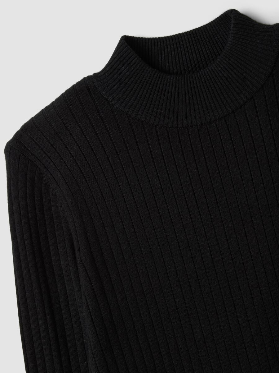 Black ribbed viscose-blend fitted top with high neck_5