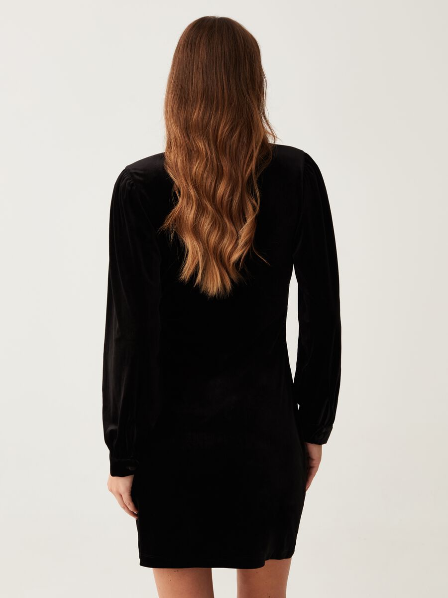 Short velvet dress with V-neck_2