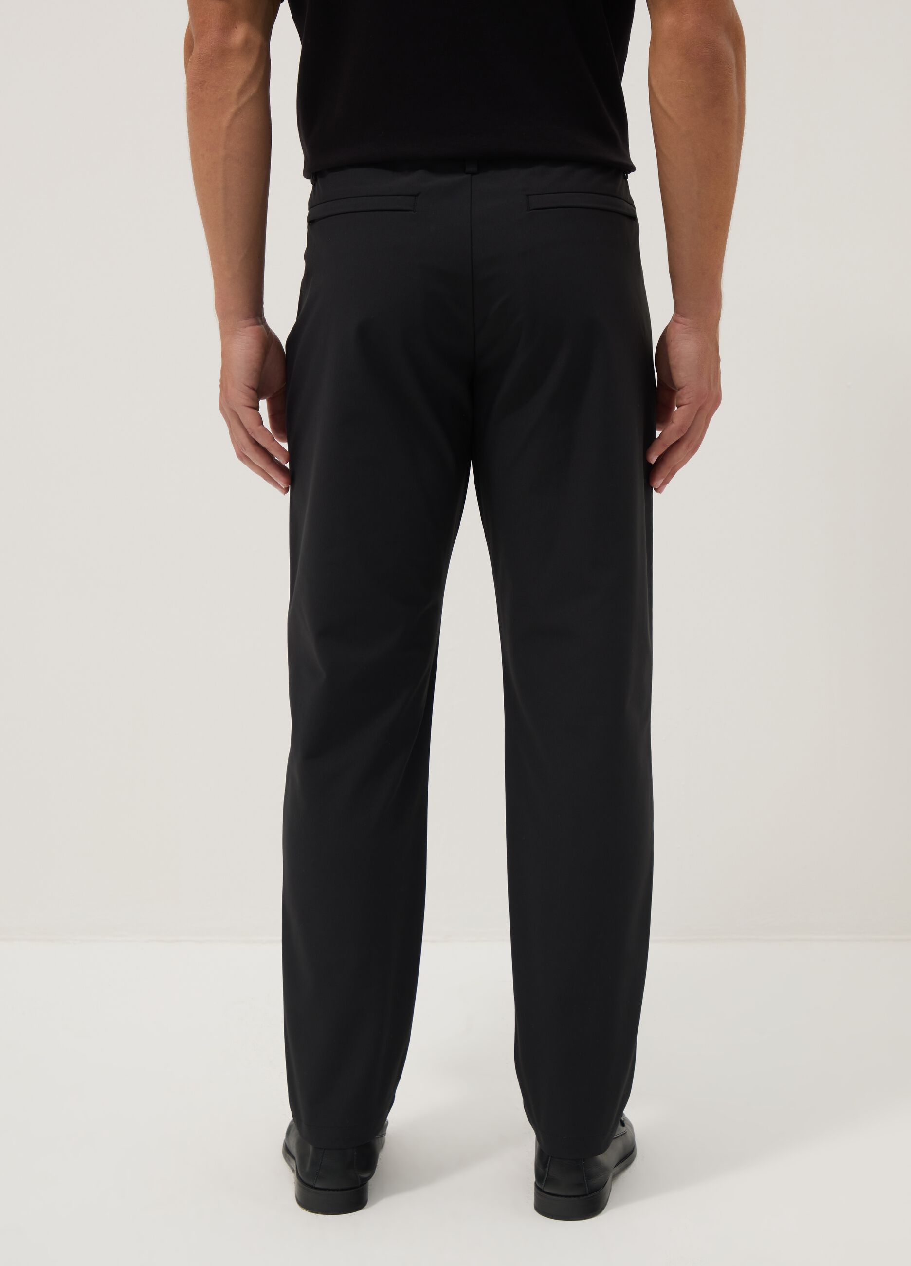 Schwarze Chinohose in Regular Fit