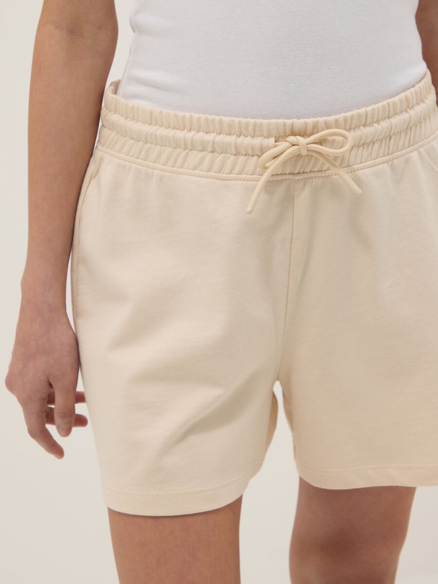 Girls&rsquo; beige pure cotton regular-fit shorts_2