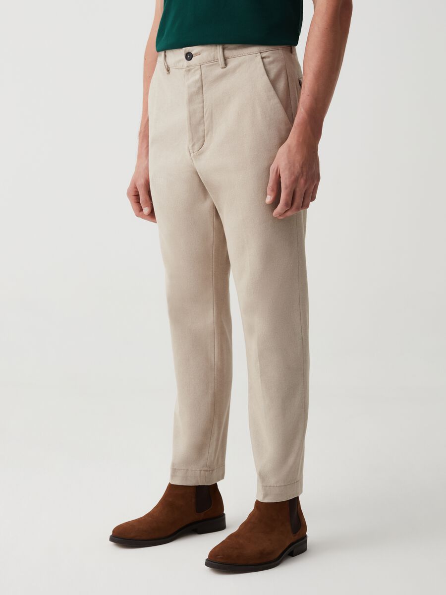 Pantalone chino in cotone stretch_1