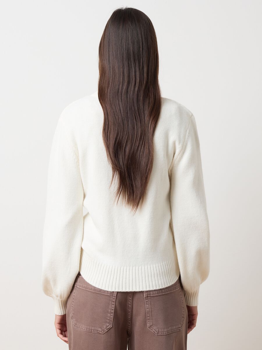 White Sweater with Embroidery_3