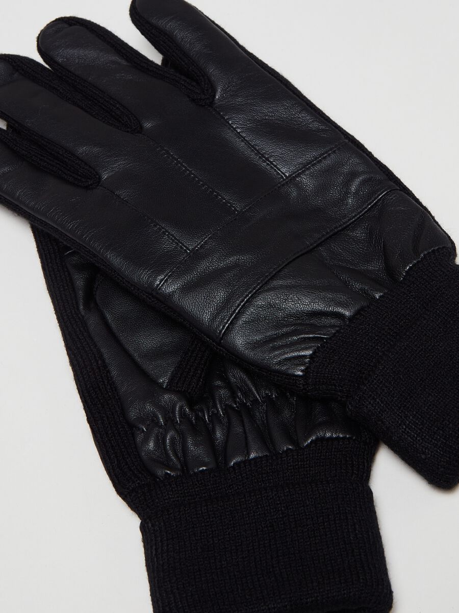 Gloves with leather inserts_2