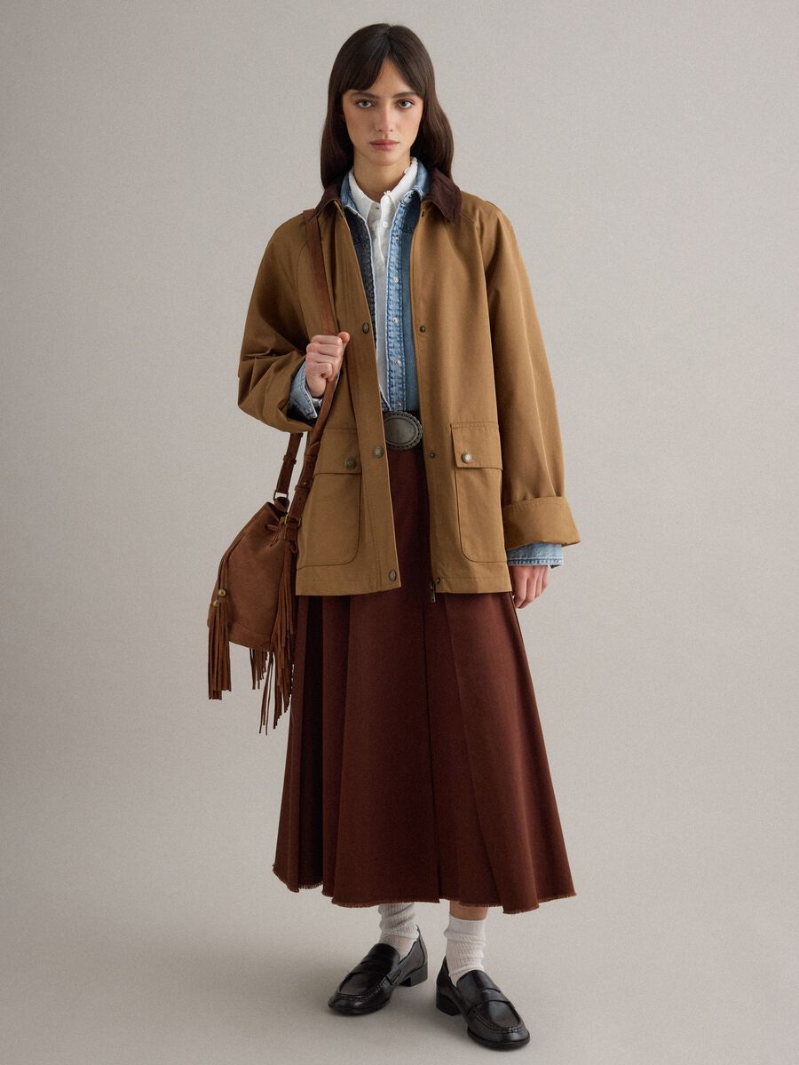 Giacca in misto cotone marrone regular fit con colletto a contrasto_1