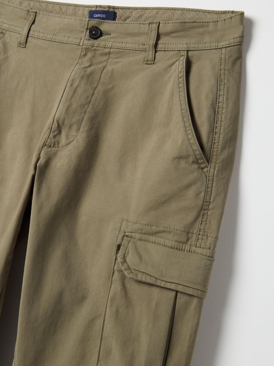 Slim fit stretch cotton green cargo trousers_5