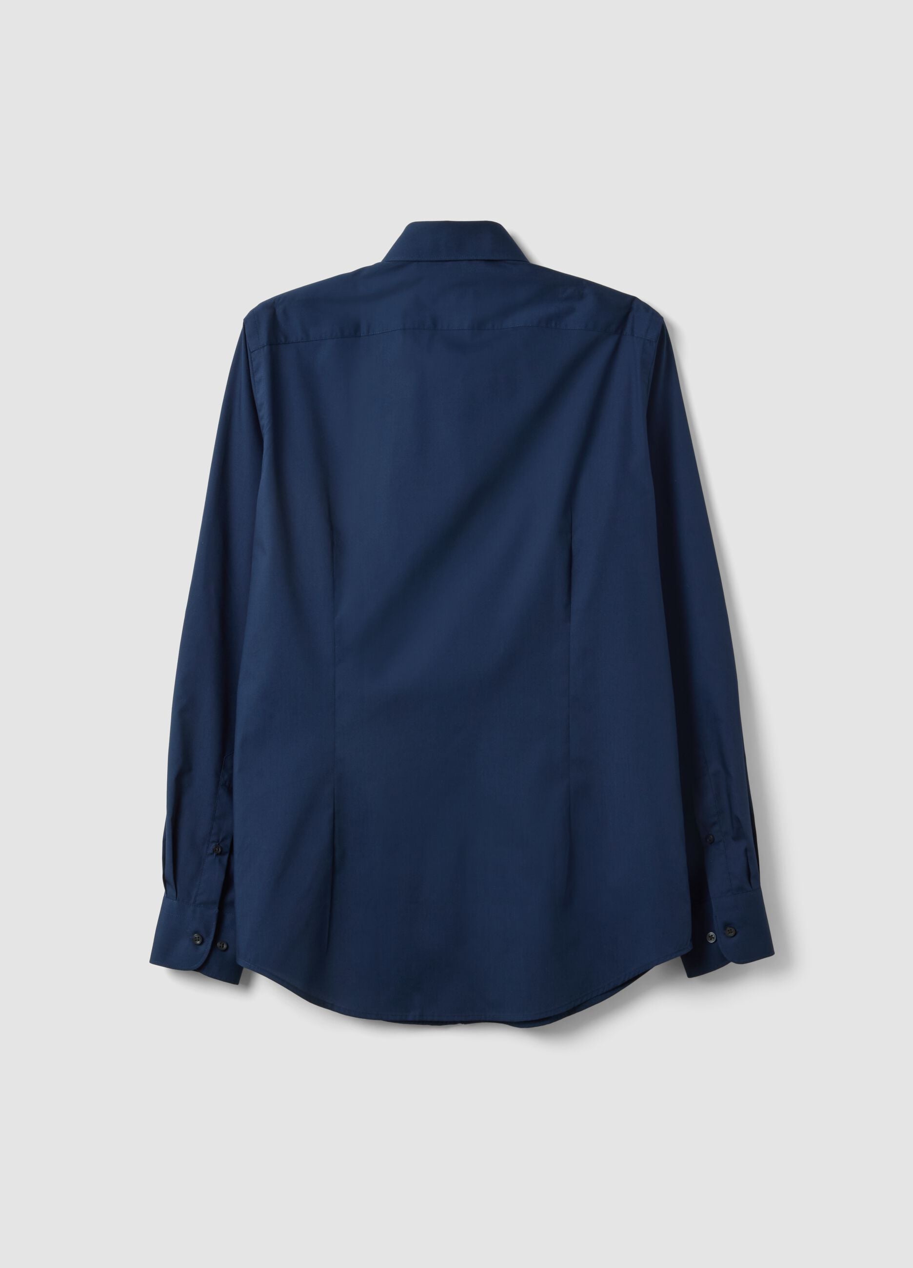 Blaue Slim-Fit-Hemd mit klassischem Kragen, b&uuml;gelleicht