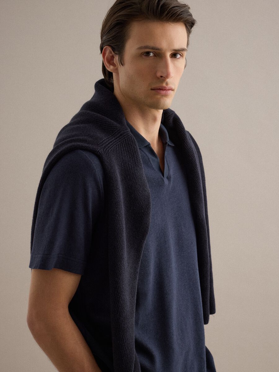 Blue regular fit linen-cotton blend polo_0