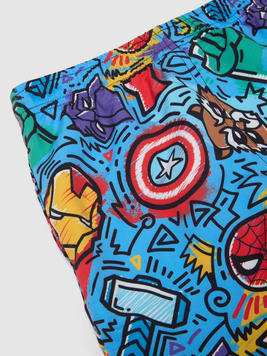 Blue Avengers print swim shorts_3