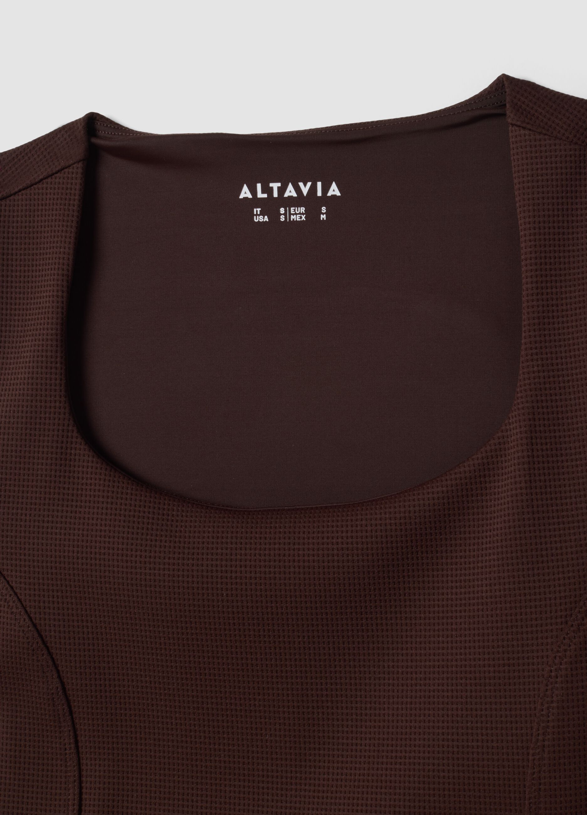 Brown crop top in stretch fabric