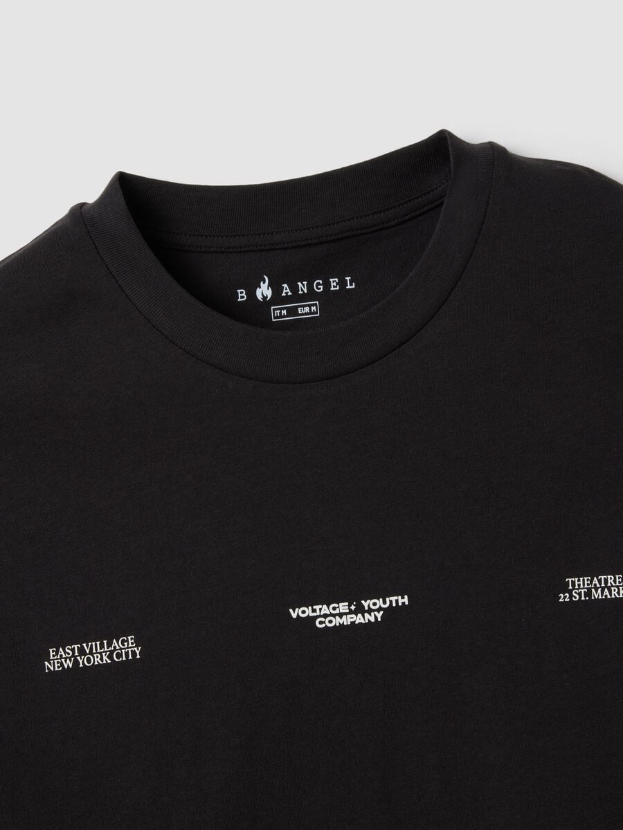 Black pure cotton T-shirt with front print_5