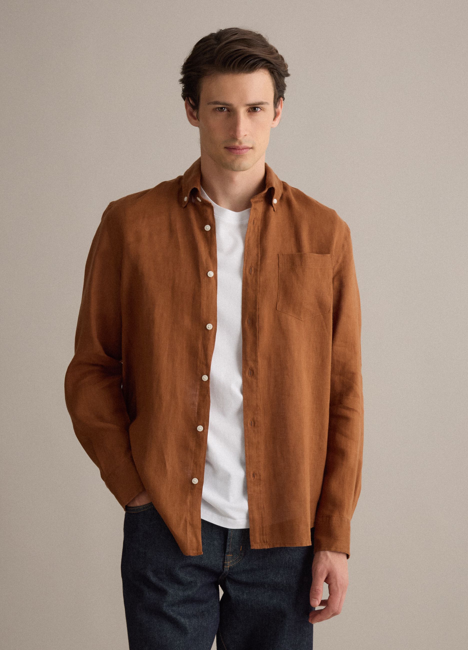 Brown pure linen shirt with button-down collar, regular fit