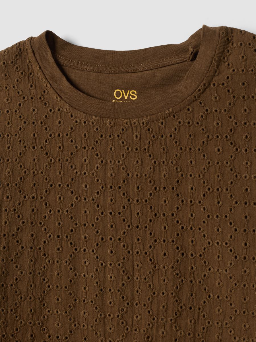 Camiseta marr&oacute;n de puro algod&oacute;n con bordado sangallo_1