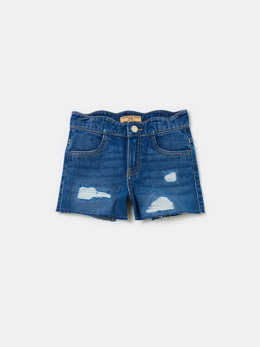 Denim shorts with abrasions_0