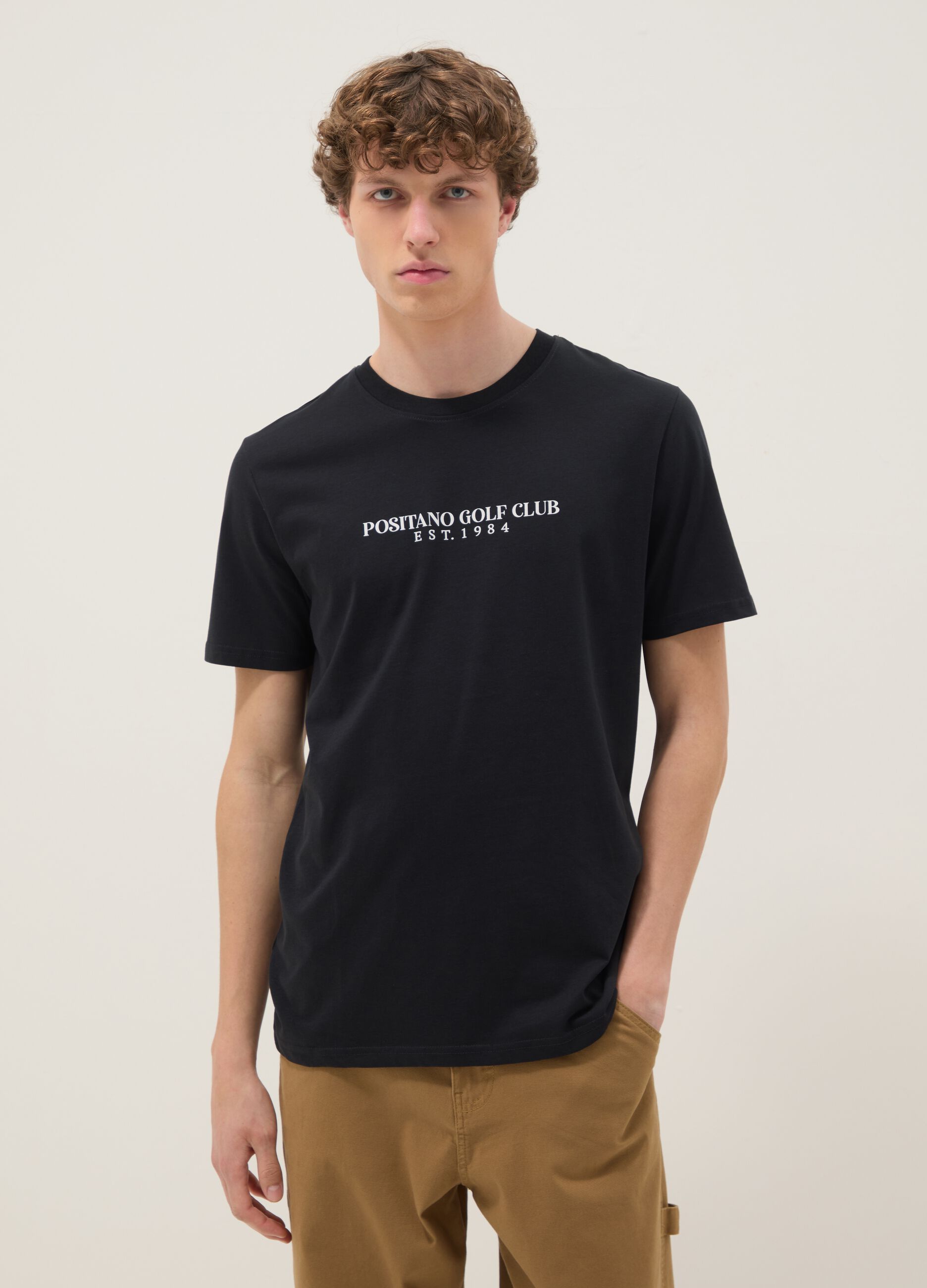Schwarzes T-Shirt mit Schriftzug aus reiner Baumwolle, Regular Fit