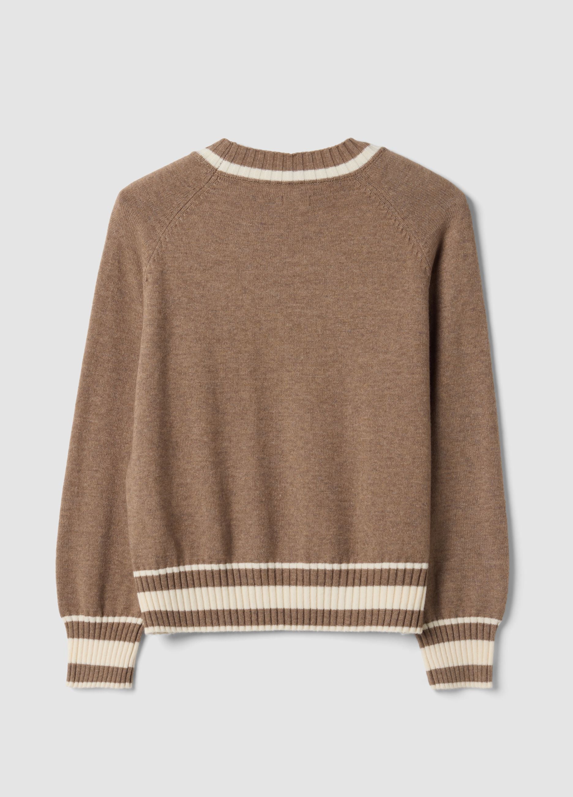 Brauner Pullover aus Viskosemix mit Streifenb&uuml;ndchen, Regular Fit