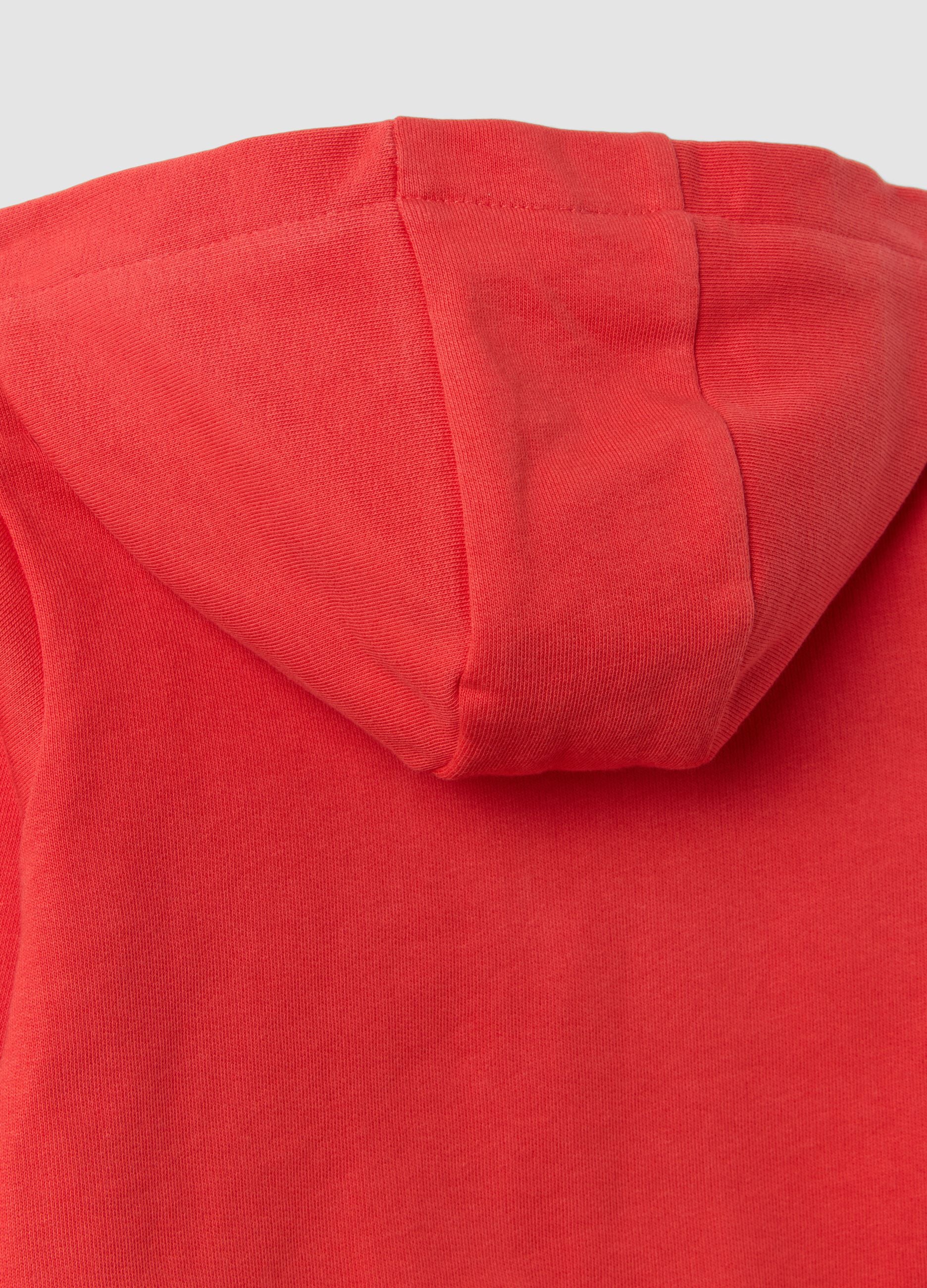 Sweatshirt vermelha com capuz em algod&atilde;o org&acirc;nico puro, corte regular, para menino