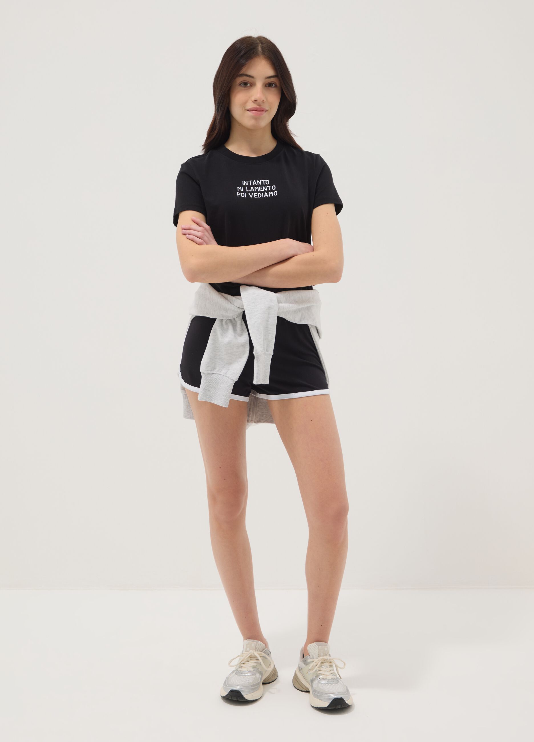 Cal&ccedil;&otilde;es pretos de algod&atilde;o puro para menina, corte slim