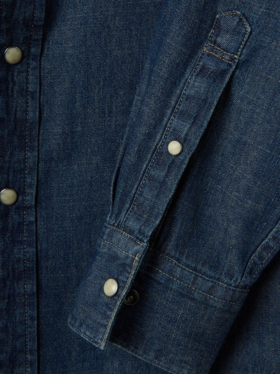 Blue pure cotton denim shirt regular fit with pockets_1