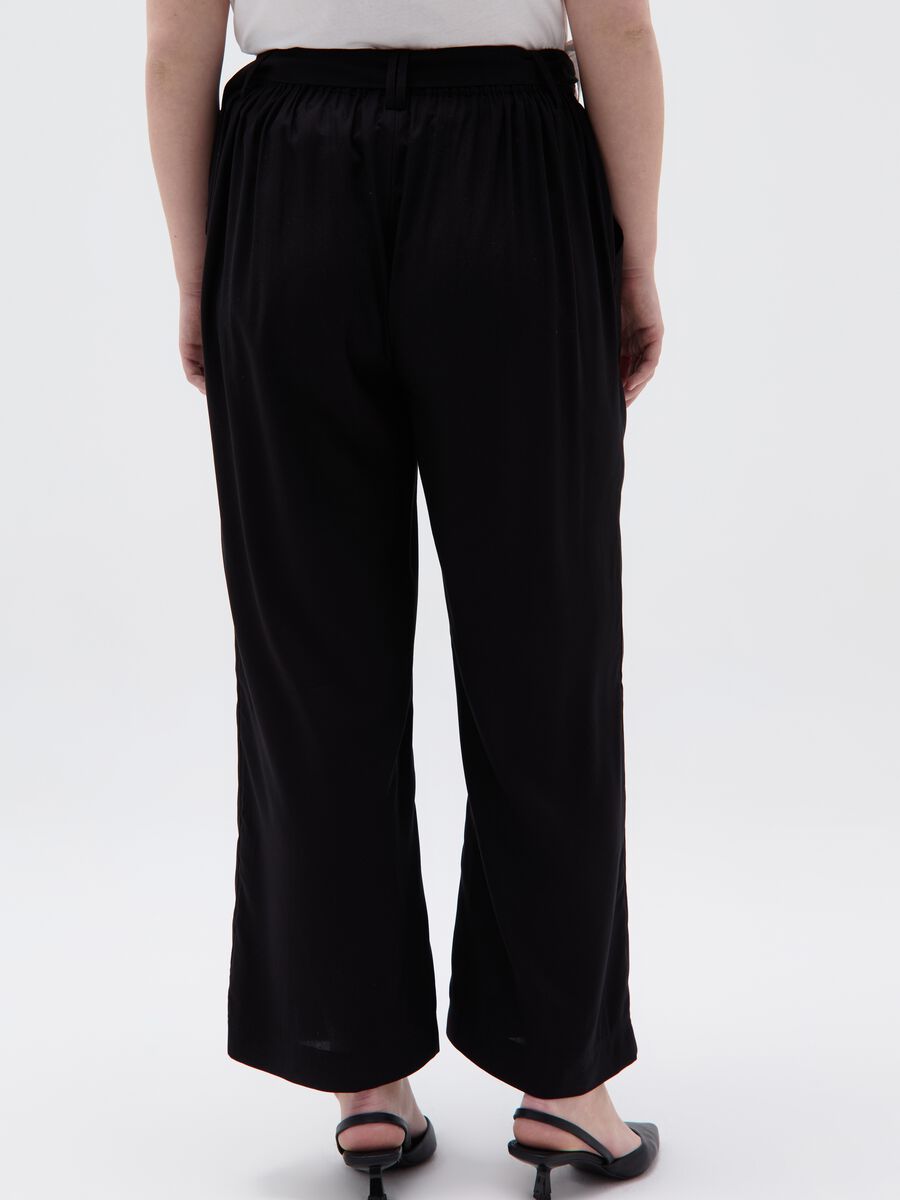 Curvy wide-leg trousers with belt_2