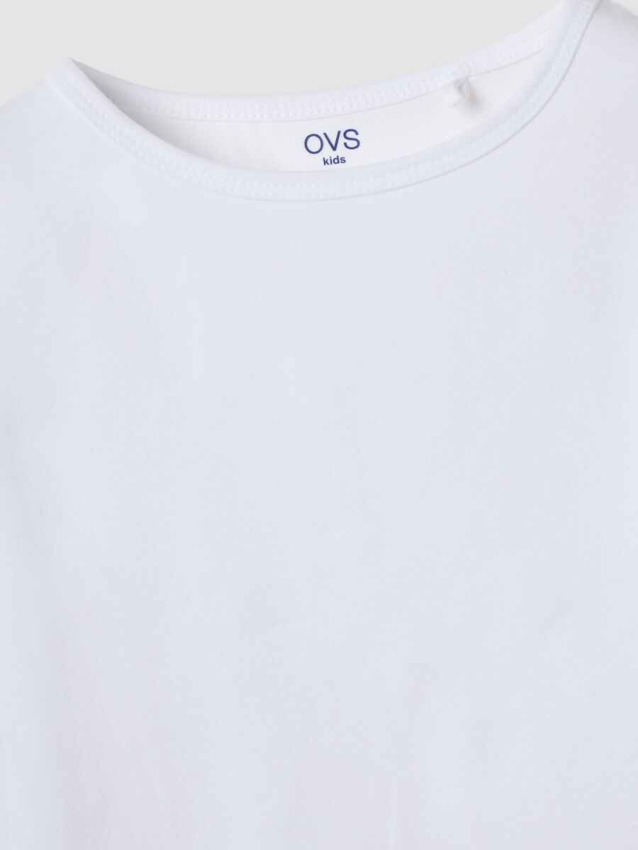 Wei&szlig;es Slim-Fit-Langarmshirt aus elastischem Bio-Baumwolljersey_2
