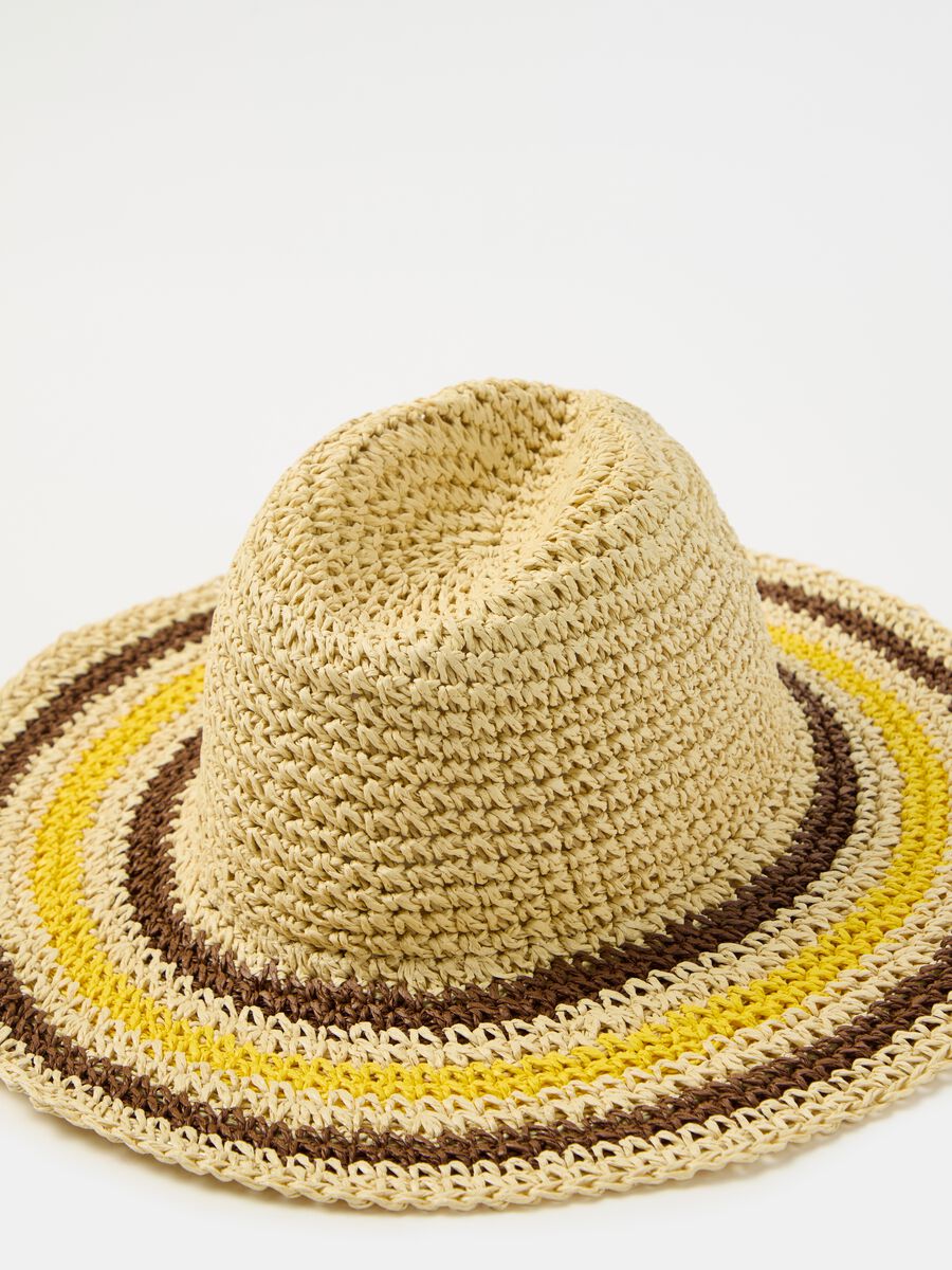 Sombrero de paja con detalle de rayas_2