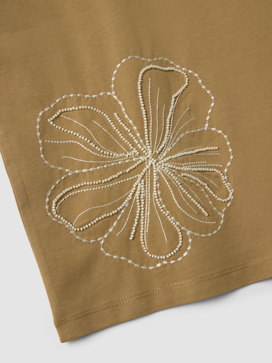 Braunes &auml;rmelloses T-Shirt aus Baumwollmischung, Regular Fit mit Stickerei_5