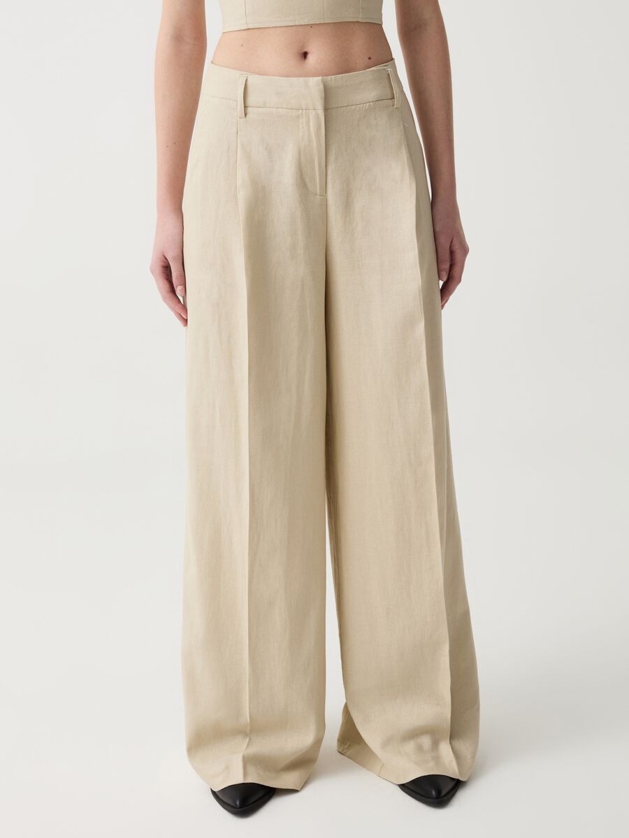 Wide-leg palazzo trousers with darts_2