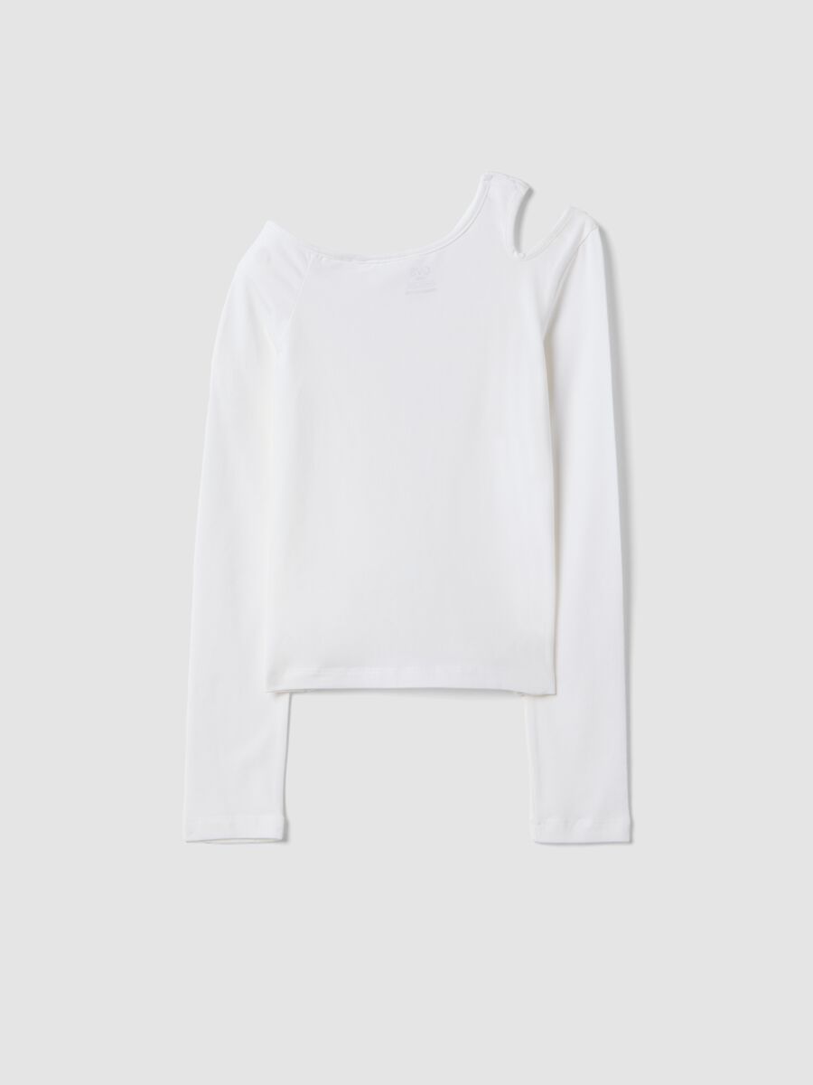 White cotton blend slim fit boat neck top for girls_4