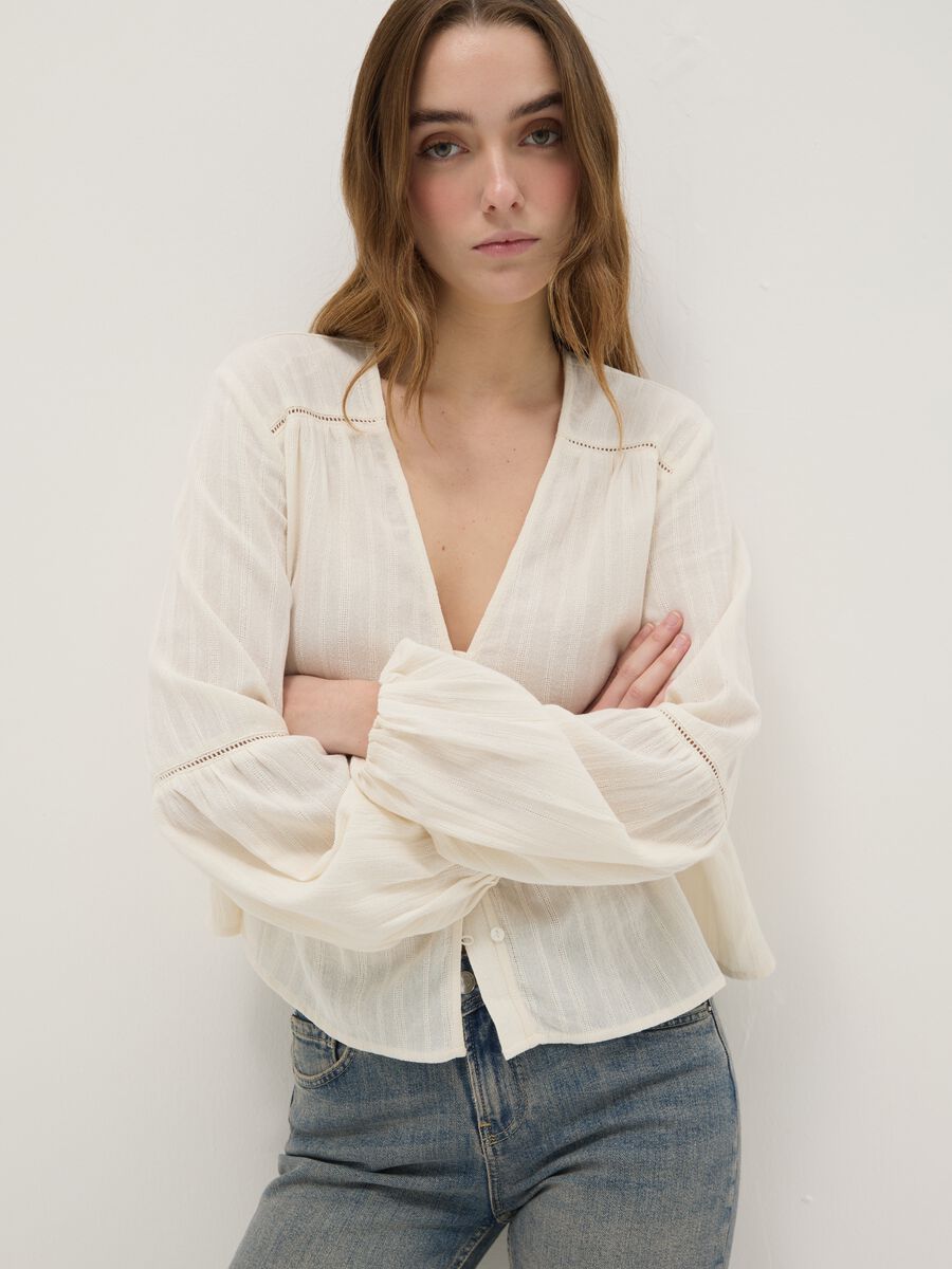 Wei&szlig;e Bluse aus reinem Baumwollstoff mit gestreiftem Regular Fit_0