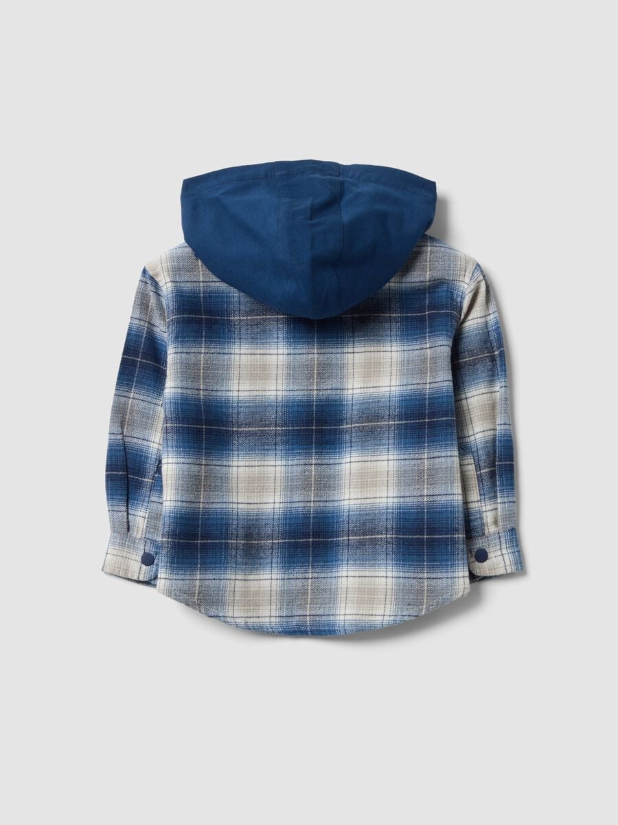 Blaue, karierte Oversize-Hemdjacke mit Kapuze aus reiner Baumwolle f&uuml;r Baby-Jungen_1