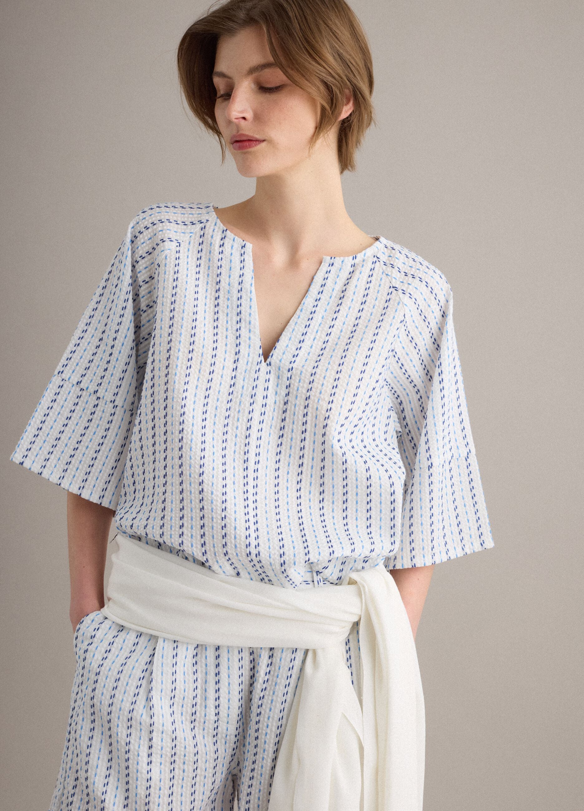 Camisa blanca de algod&oacute;n puro a rayas