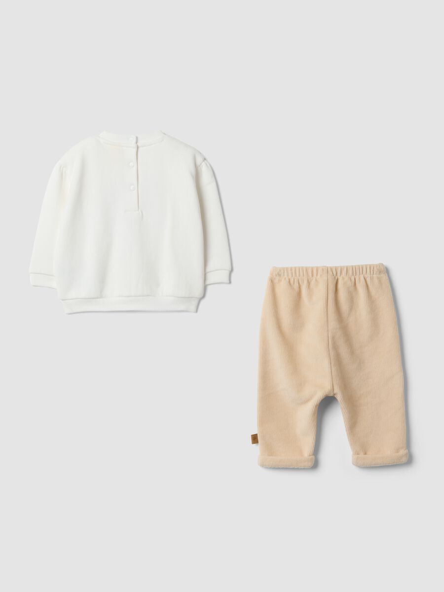 White two-piece set in pure organic cotton with Winnie the Pooh print_1