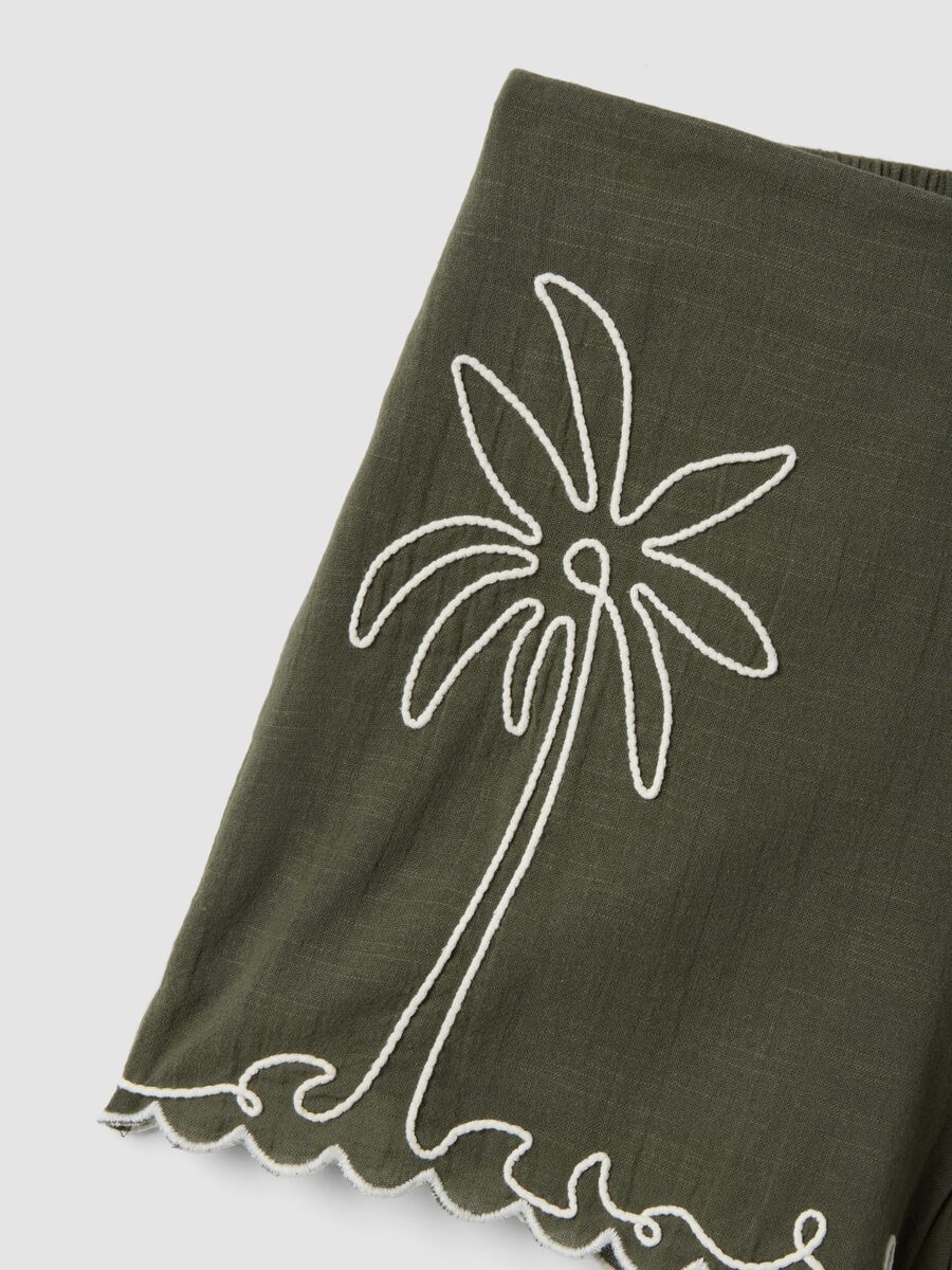 Gr&uuml;ne Regular-Fit-Shorts aus reiner Baumwolle mit Stickereien_5