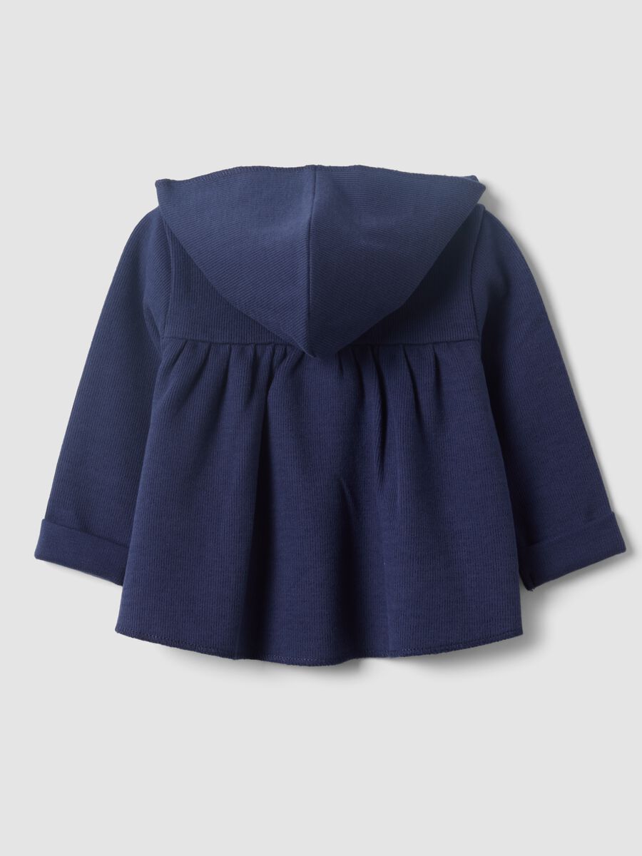 Blaue Kapuzen-Sweatjacke aus reiner Bio-Baumwolle f&uuml;r Baby M&auml;dchen_1