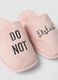 Pantofole rosa da casa morbide aperte sul tallone_1