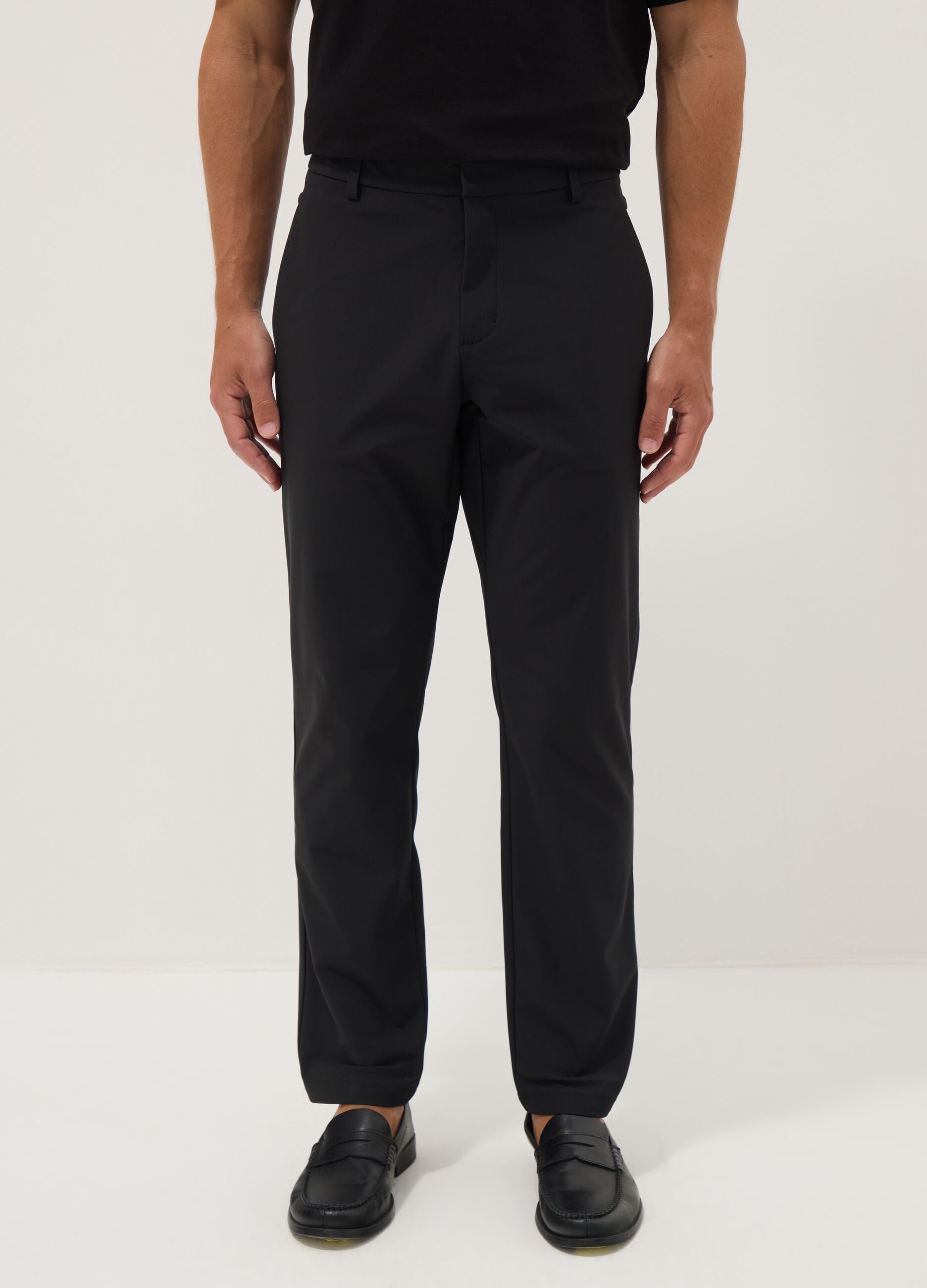 Schwarze Chinohose in Regular Fit