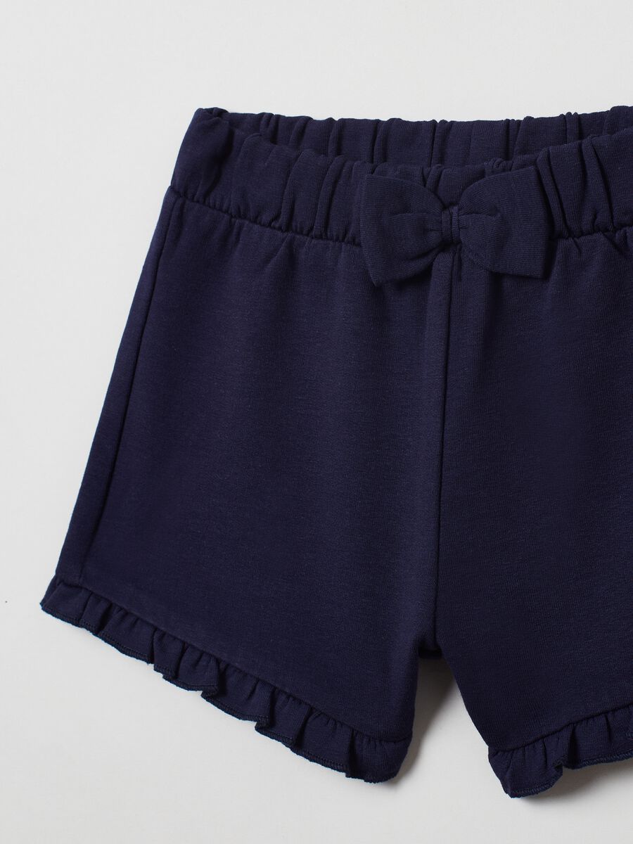 Shorts de tejido rizado con lacito_2
