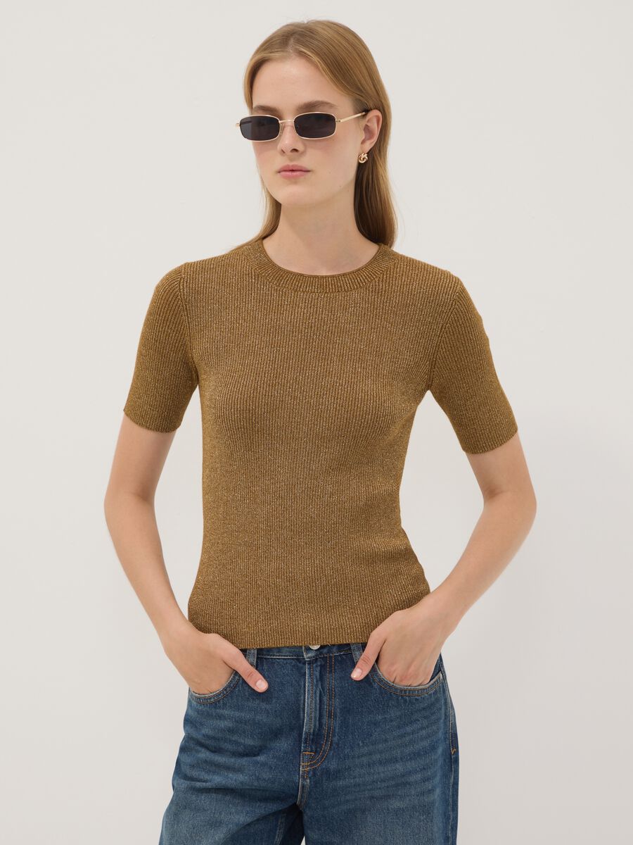 Braunes, figurbetontes Rippstrickshirt aus Viskosemix_1