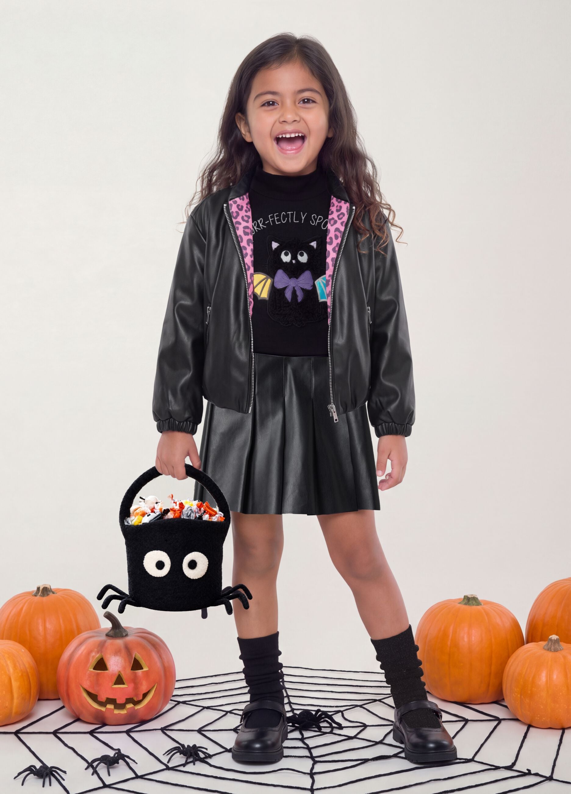Giubbotto nero con zip regular fit per bambina