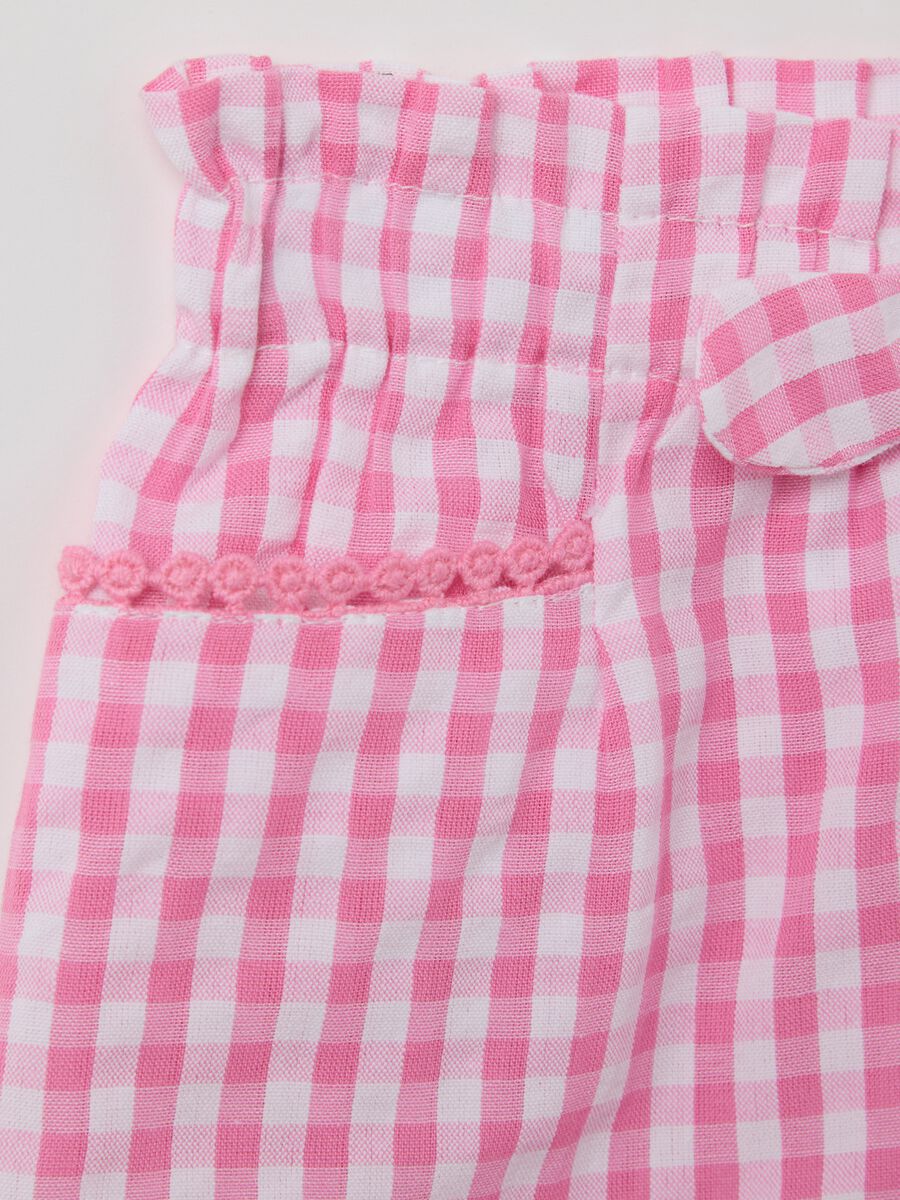 Girls&rsquo; multicoloured shorts in 100% cotton with regular fit_2