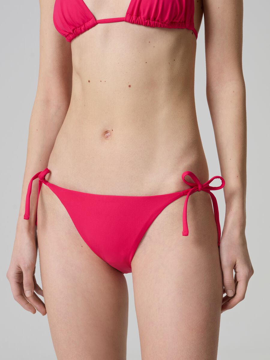 Bikini brief with slim laces_1