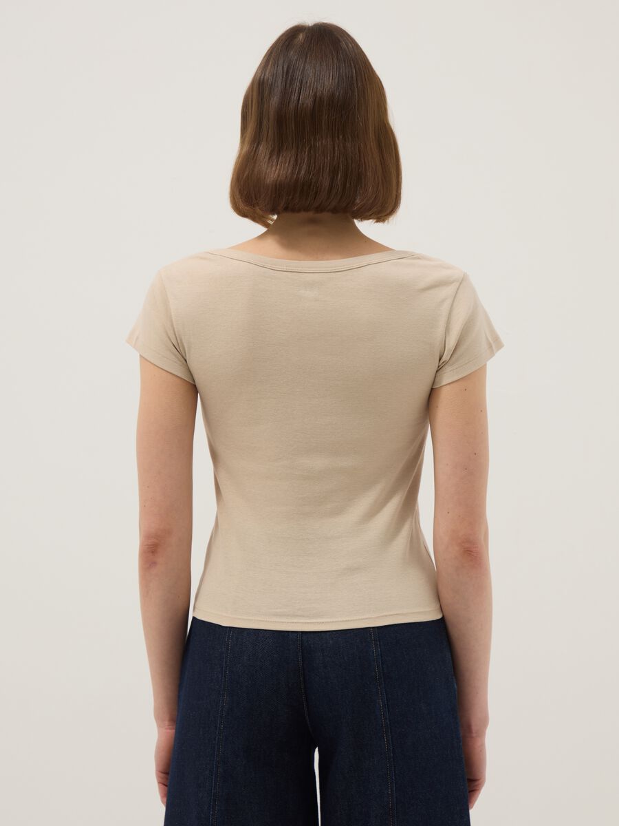 Beige pure cotton T-shirt regular fit with deep Henley neckline_2