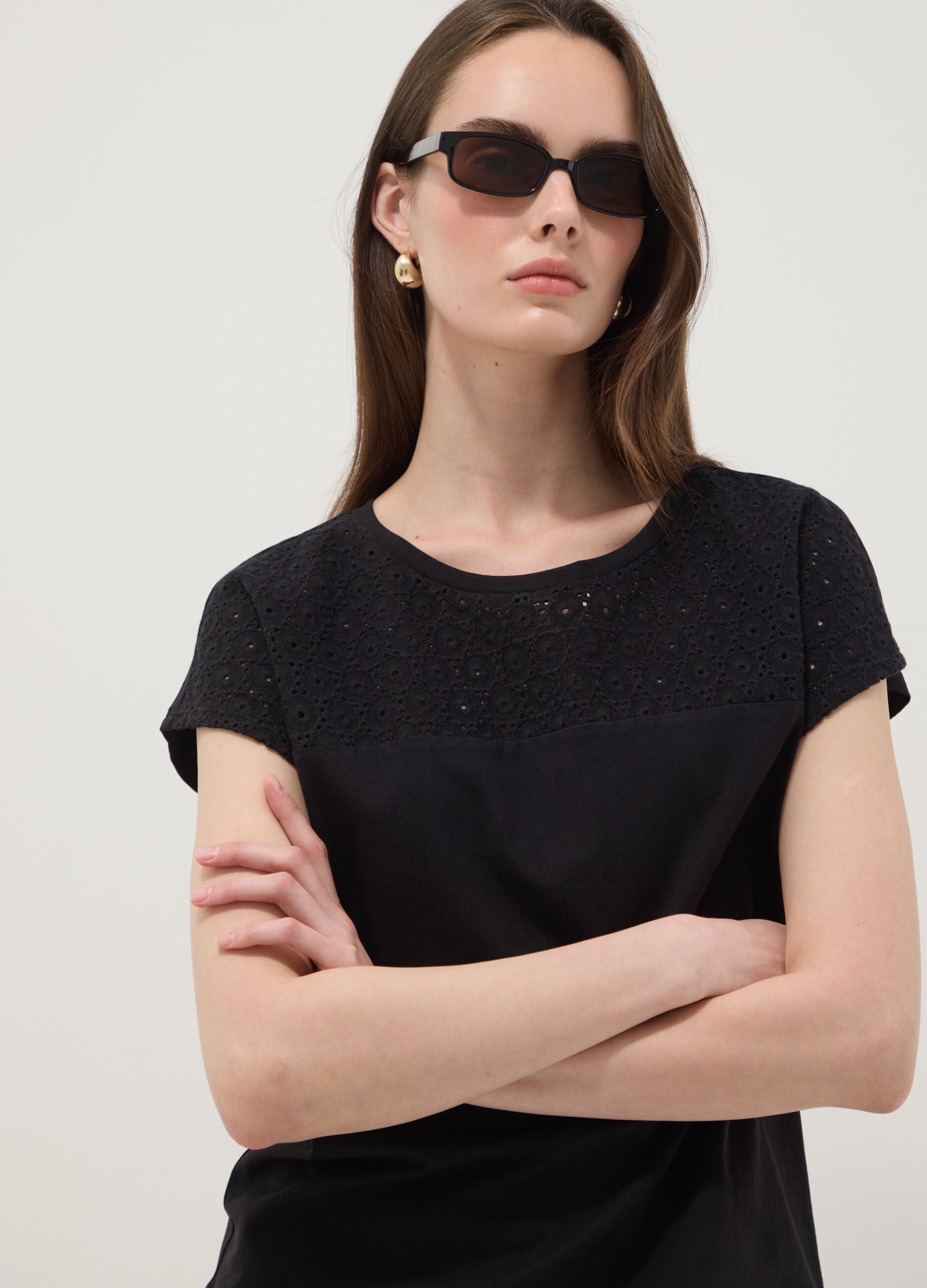 Black pure cotton T-shirt with Broderie Anglaise lace insert