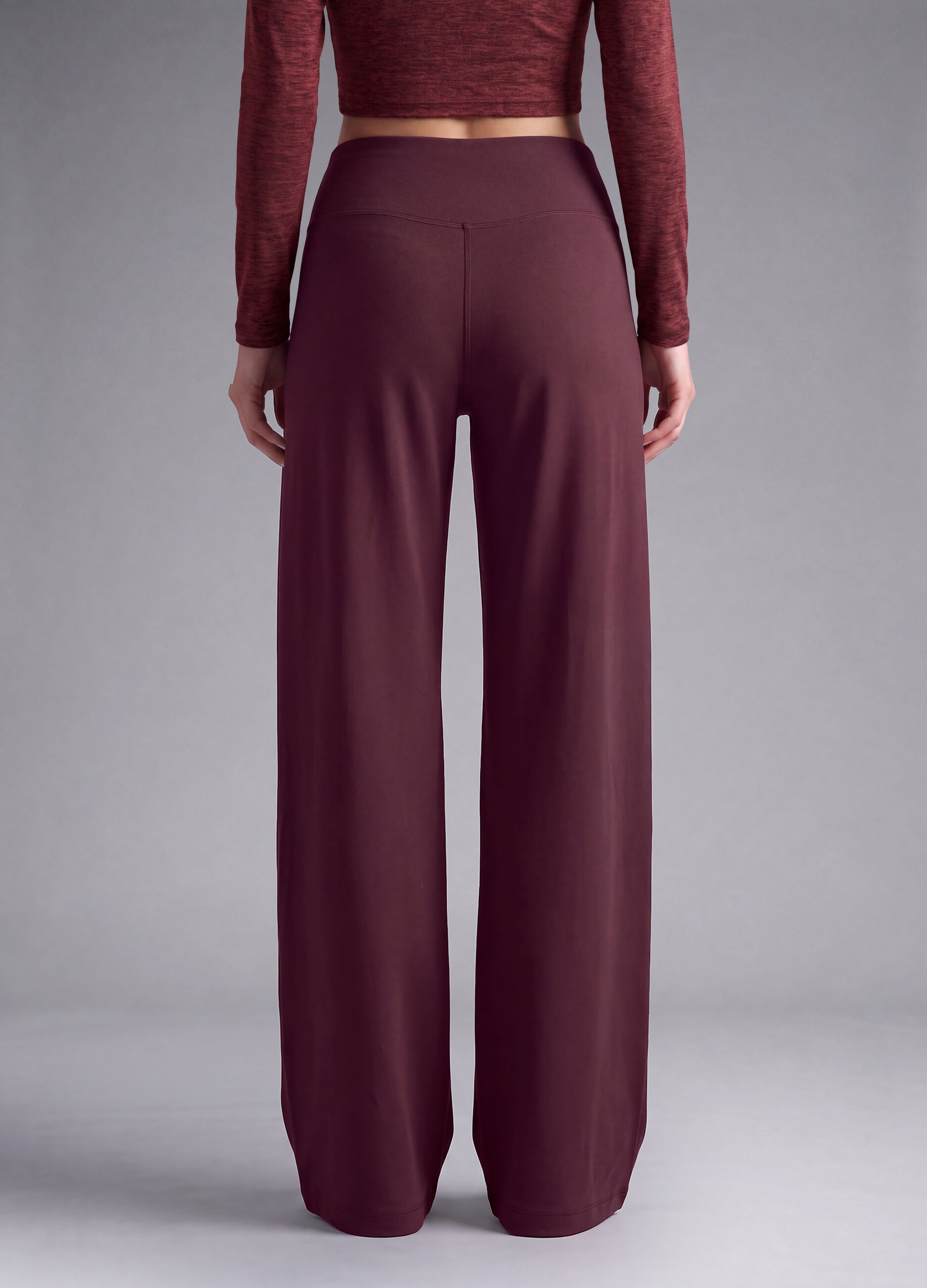 Purple wide-leg trousers in stretch fabric