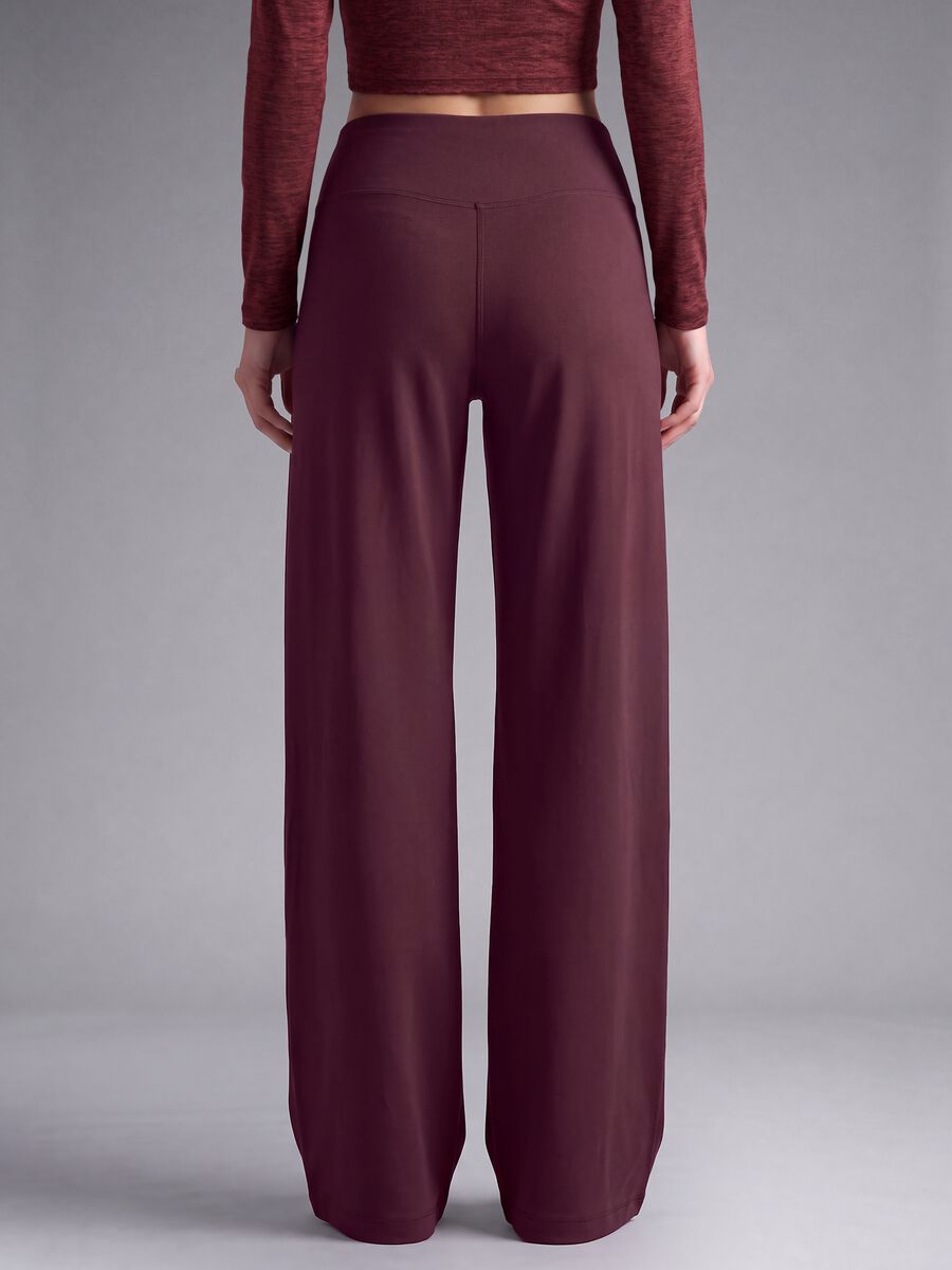 Purple wide-leg trousers in stretch fabric_3