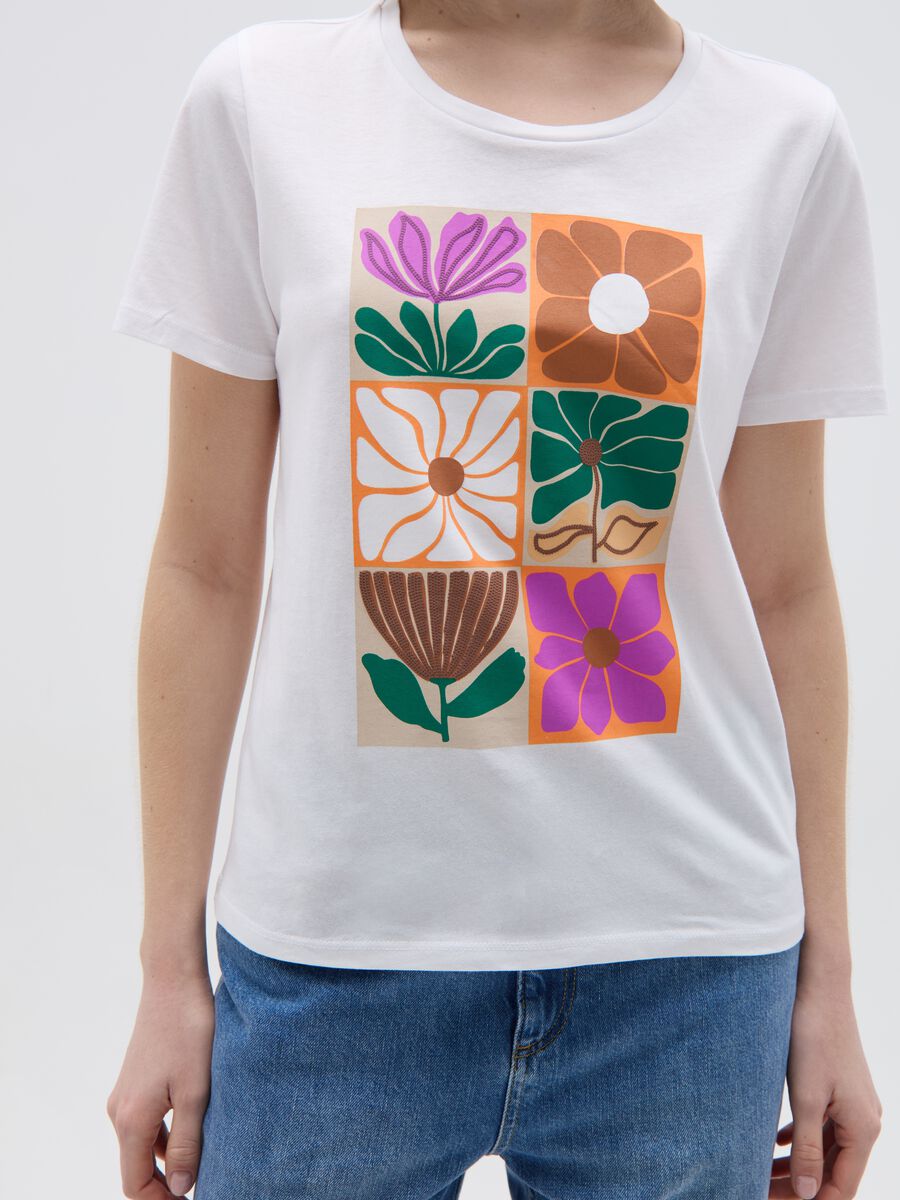 T-shirt in cotone con stampa a fiori_1