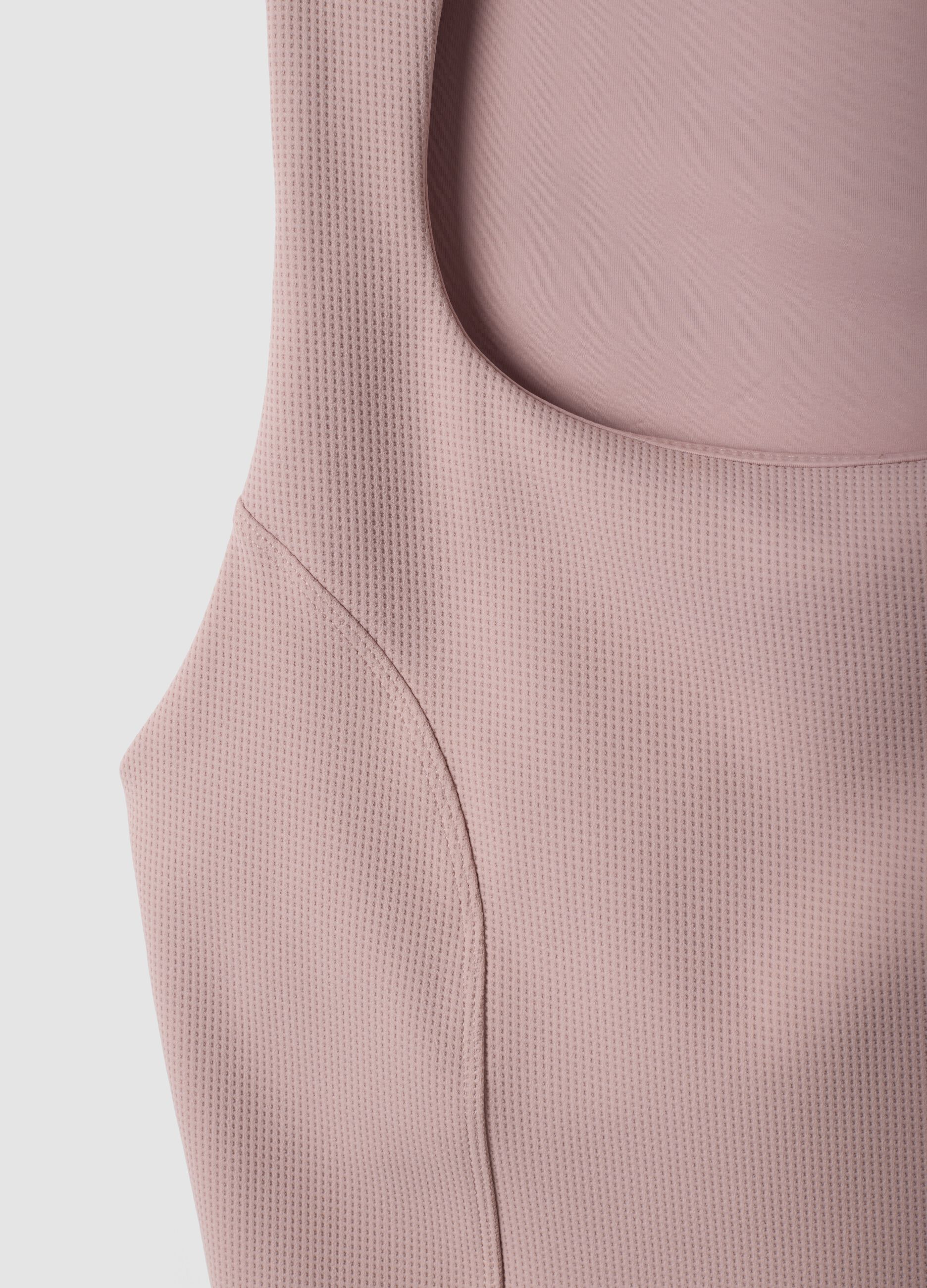 Pink cropped top in stretch fabric